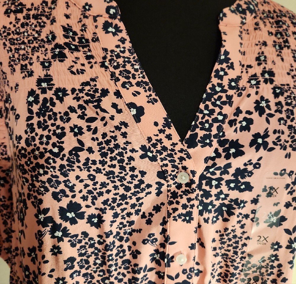 Tommy Hilfiger Women's Pink Floral Short Sleeve V-Neck Blouse 2X NWT - Picture 5 of 9